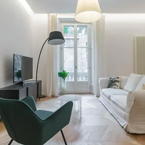 Italianway - Pindemonte 1 , Milan Italy